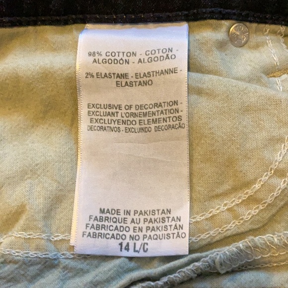 Levi’s Signature Jeans - Like New - Picture 6 of 6